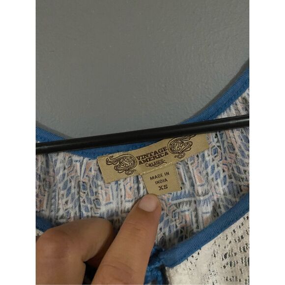 Vintage American Blues Multi Colored Design Short Sleeve Top Size XS - Picture 3 of 4